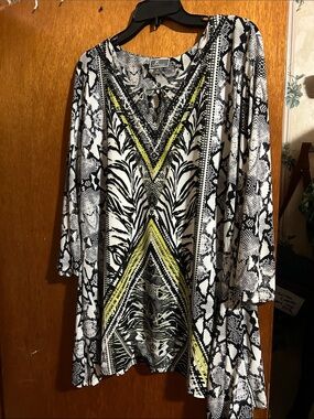 Susan Graver White & Black Printed Tunic with Yellow Accents